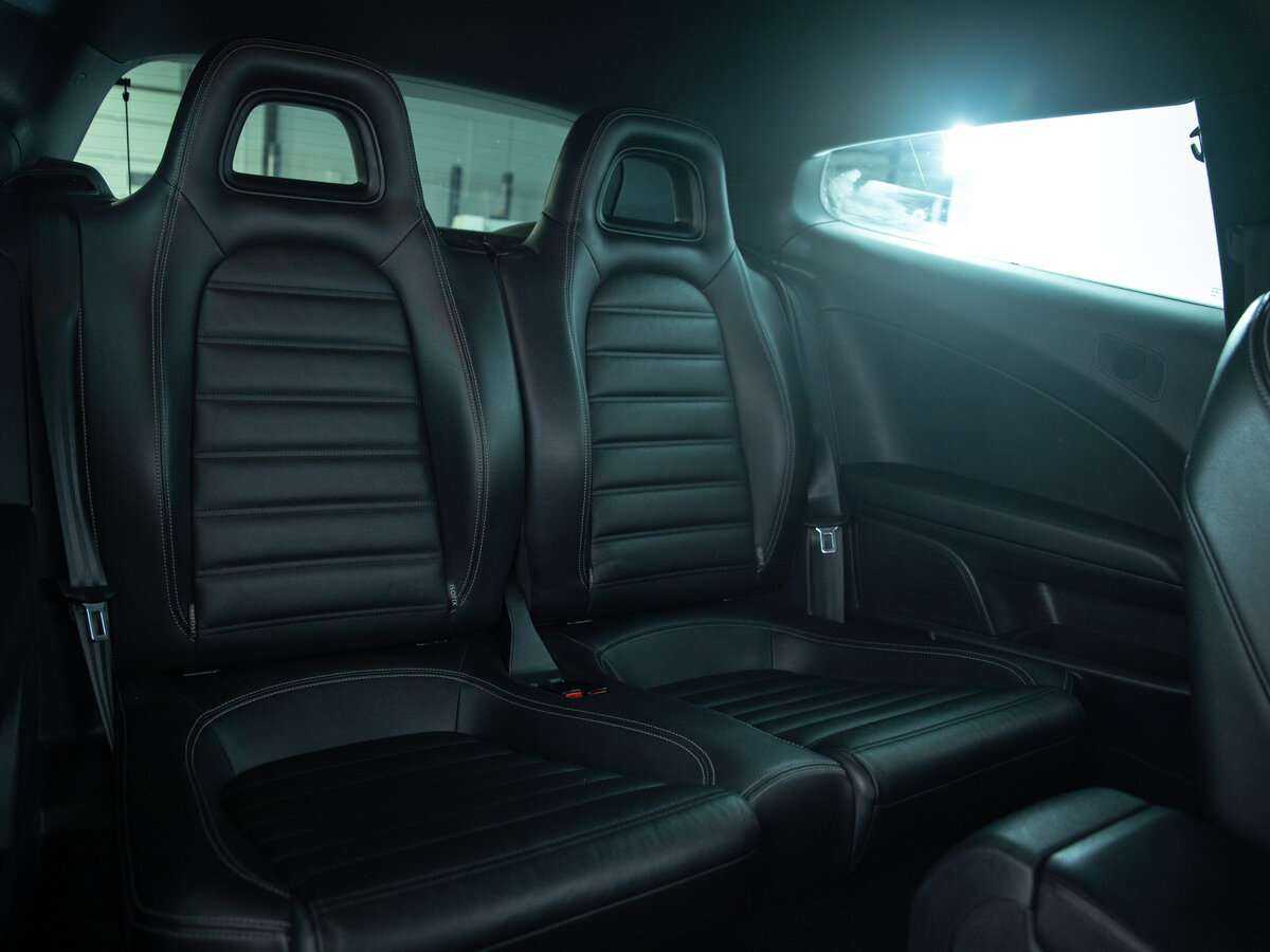 Volkswagen Scirocco с пробегом — 2011 год. Фото: #8