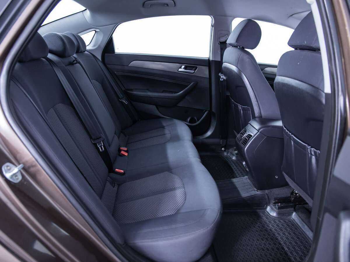 Hyundai Sonata с пробегом — 2018 год. Фото: #12