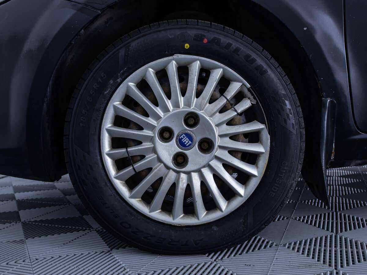 Fiat Punto с пробегом — 2007 год. Фото: #9