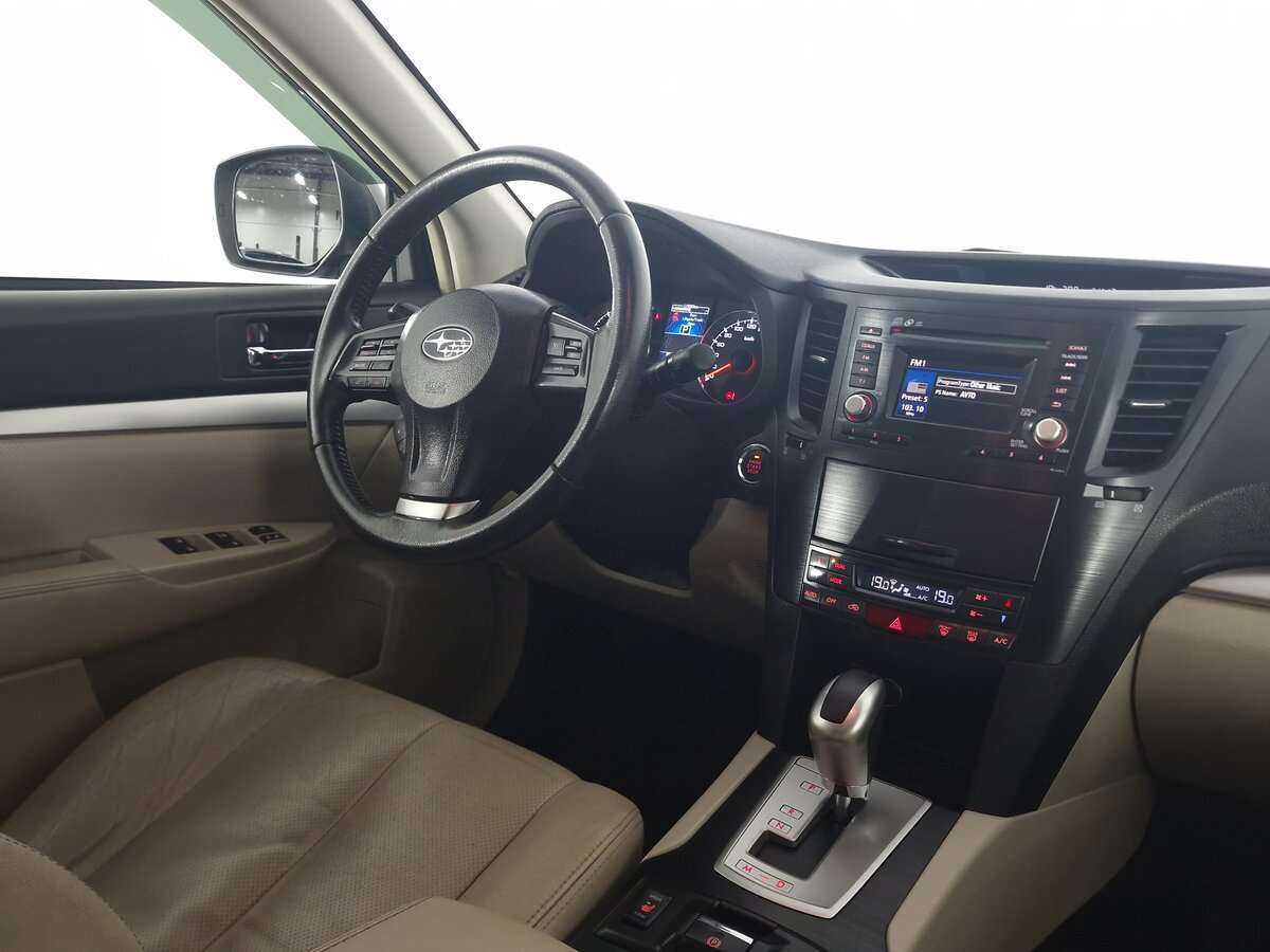 Subaru Outback с пробегом — 2014 год. Фото: #8