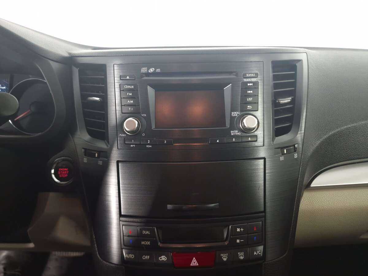 Subaru Outback с пробегом — 2014 год. Фото: #13