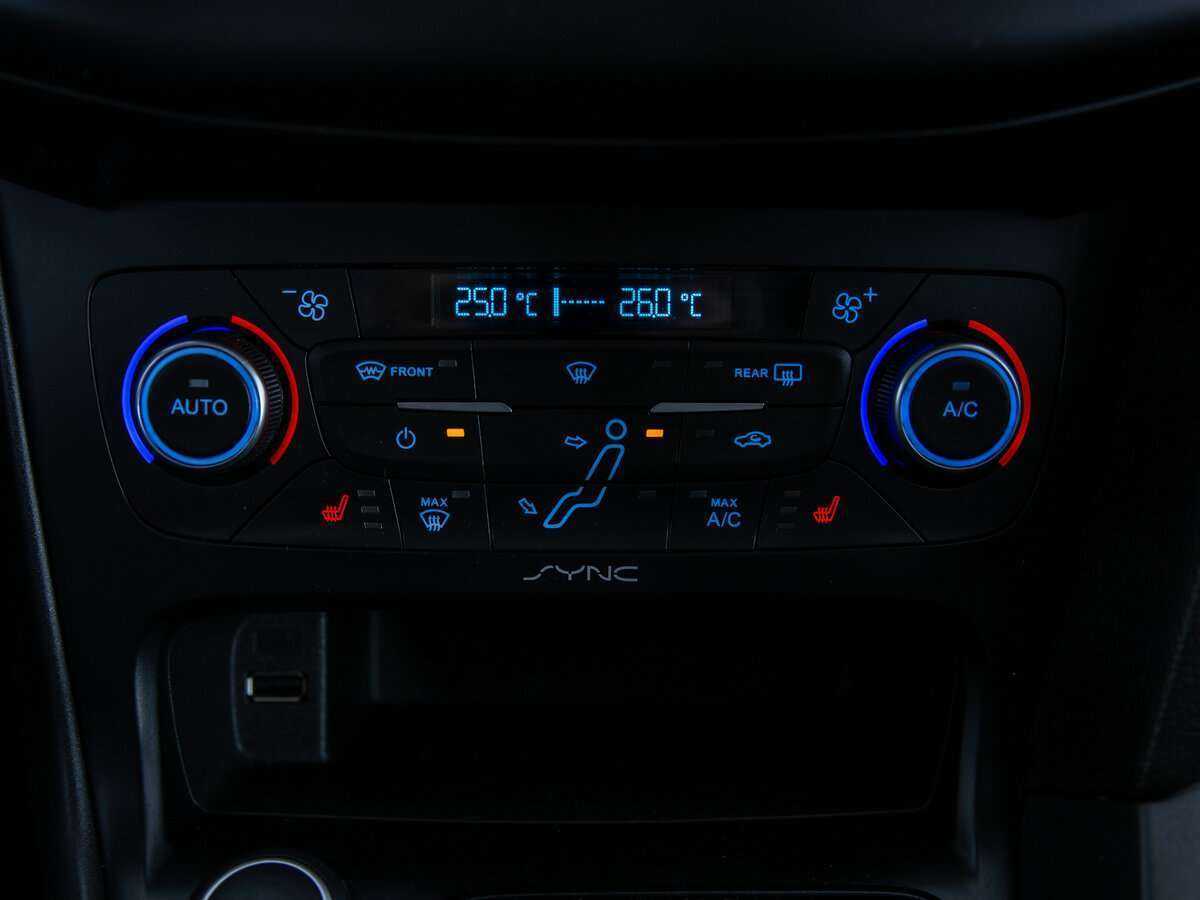 Ford Focus с пробегом — 2015 год. Фото: #16