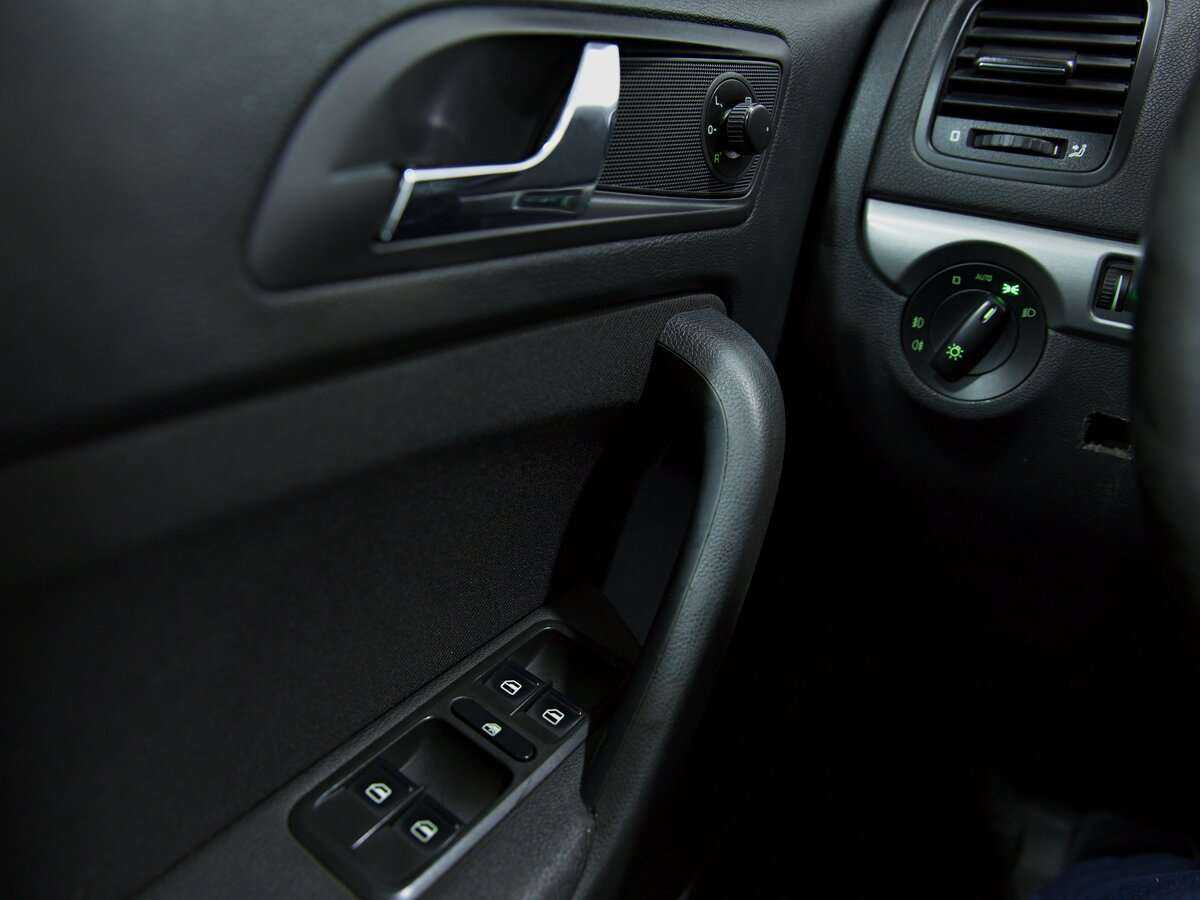 Skoda Yeti с пробегом — 2010 год. Фото: #7