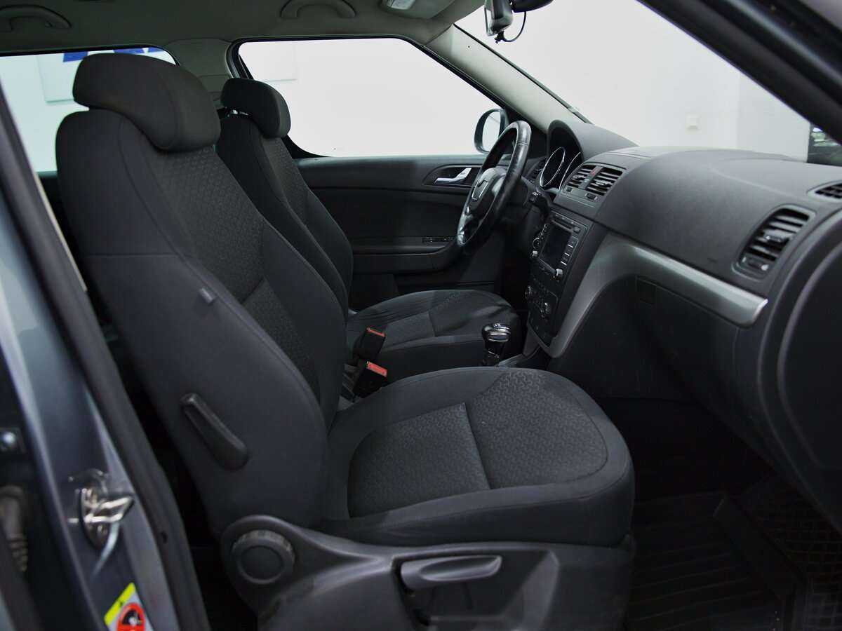 Skoda Yeti с пробегом — 2010 год. Фото: #10