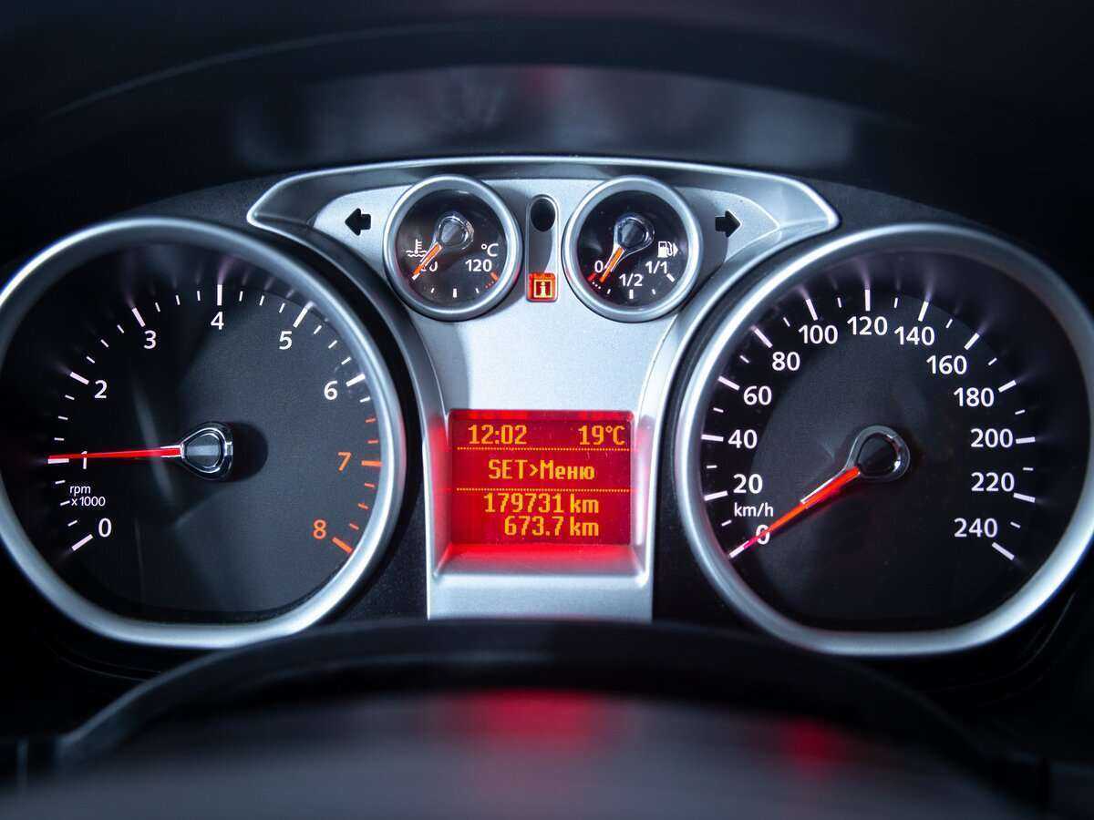 Ford Focus с пробегом — 2008 год. Фото: #9