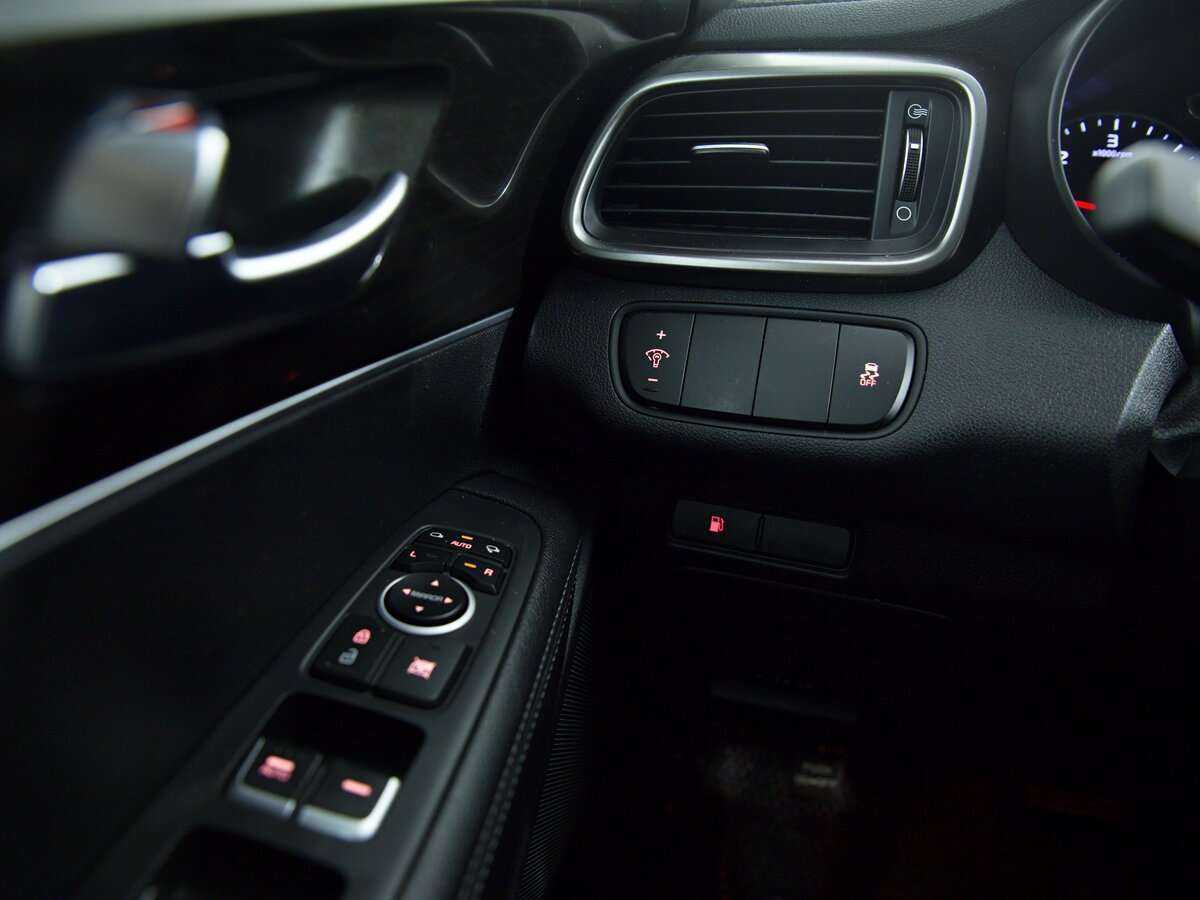 Kia Sorento с пробегом — 2018 год. Фото: #11