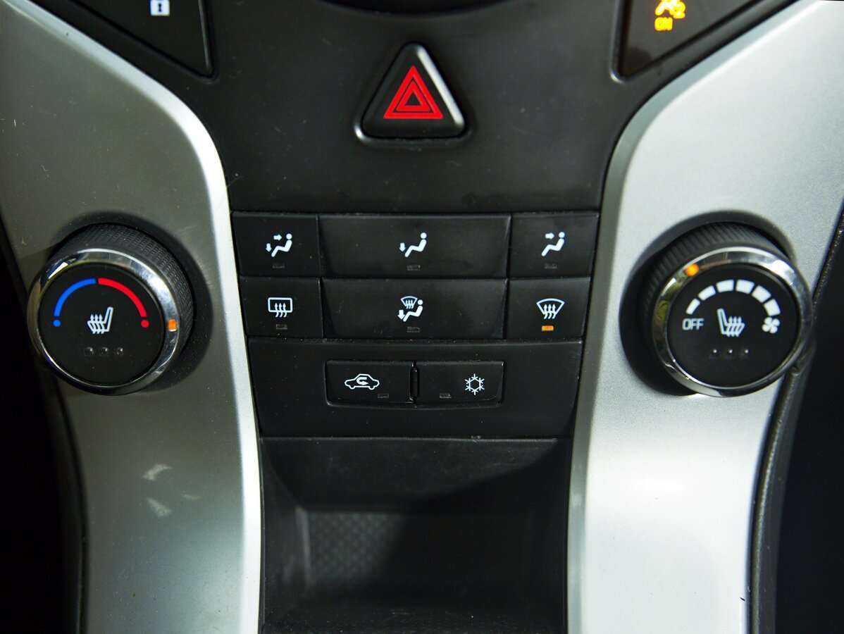 Chevrolet Cruze с пробегом — 2013 год. Фото: #16