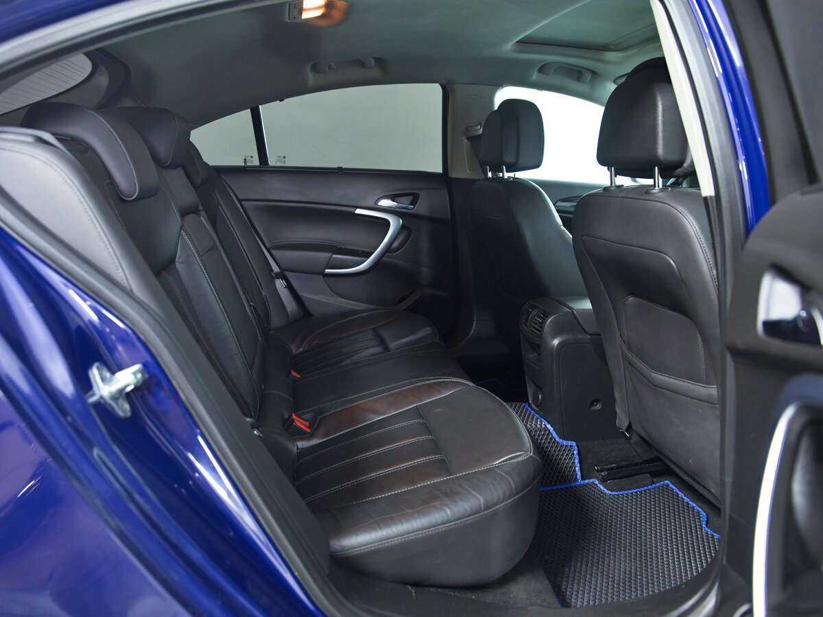 Opel Insignia с пробегом — 2009 год. Фото: #9