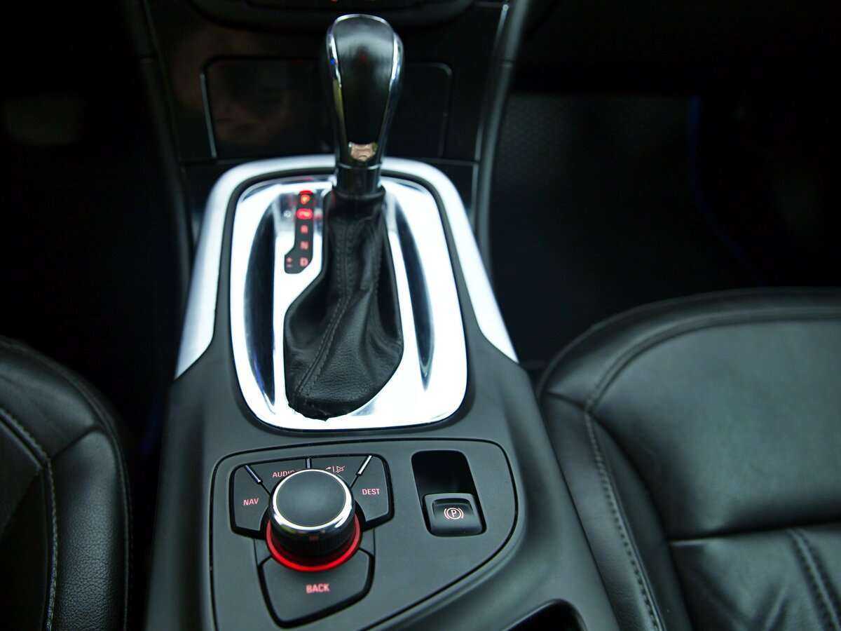 Opel Insignia с пробегом — 2009 год. Фото: #15