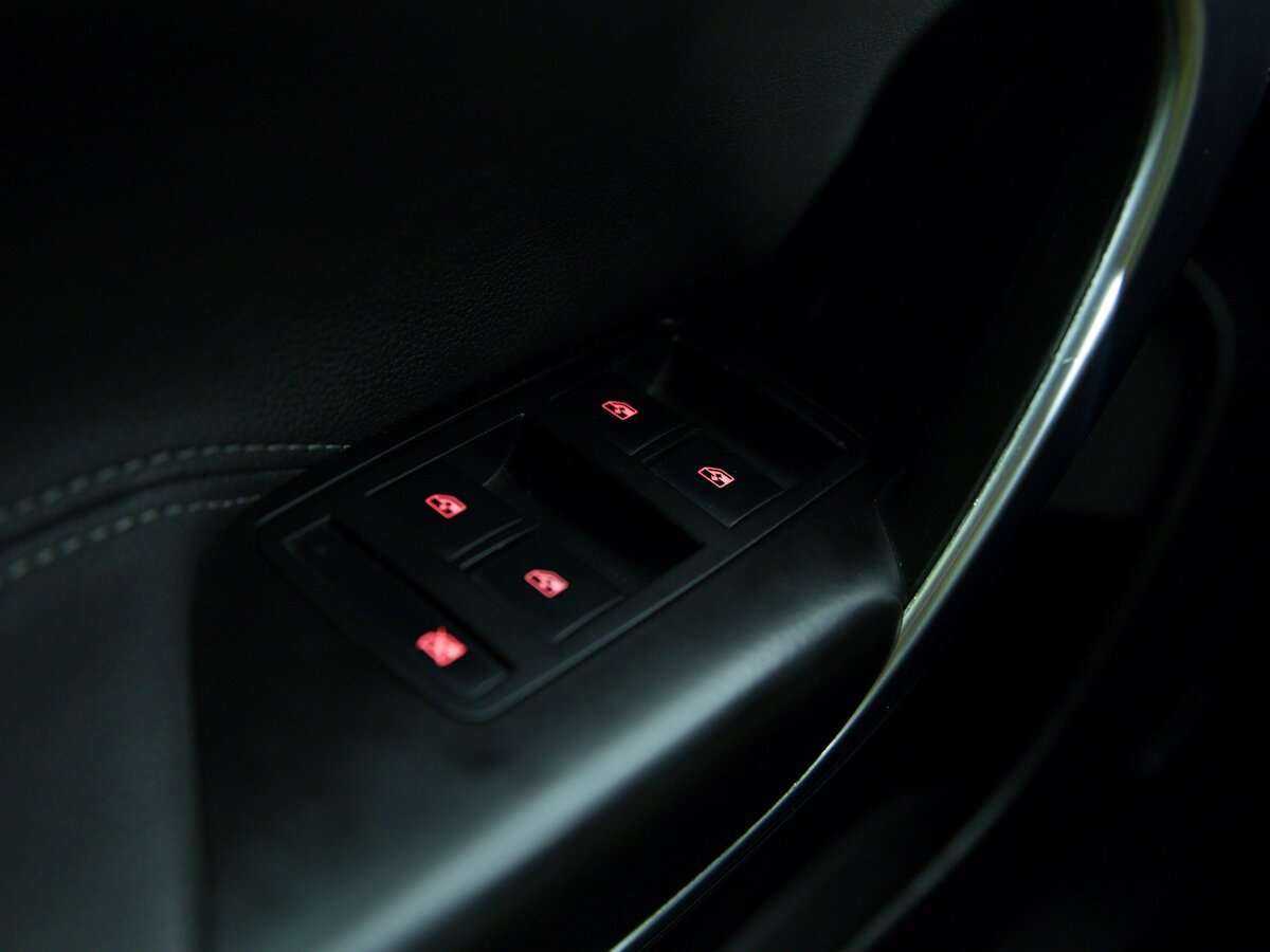 Opel Insignia с пробегом — 2009 год. Фото: #16