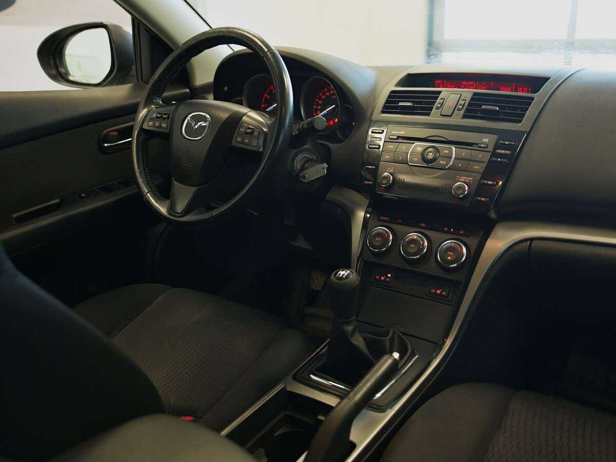 Mazda 6 с пробегом — 2011 год. Фото: #4