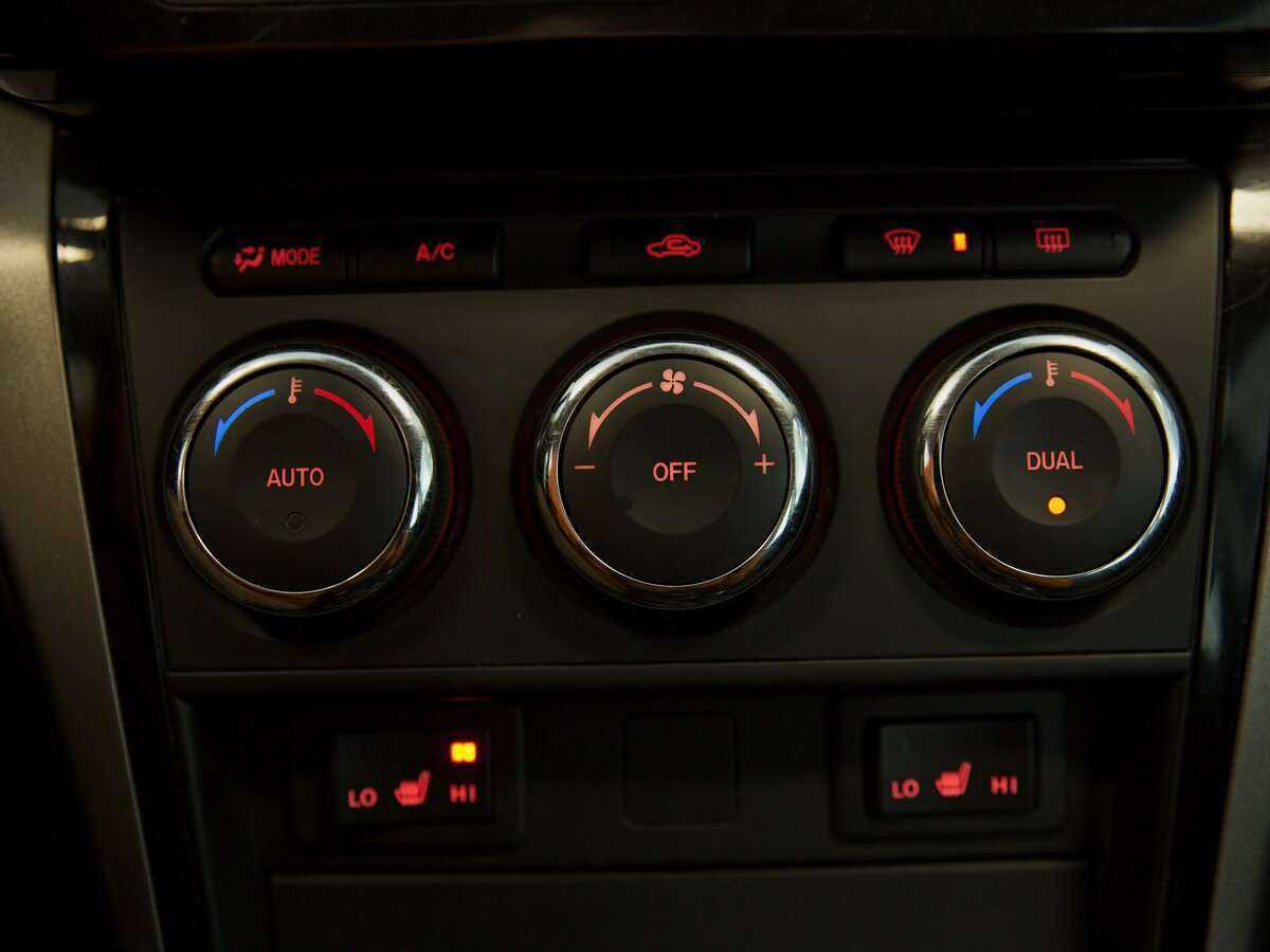 Mazda 6 с пробегом — 2011 год. Фото: #11