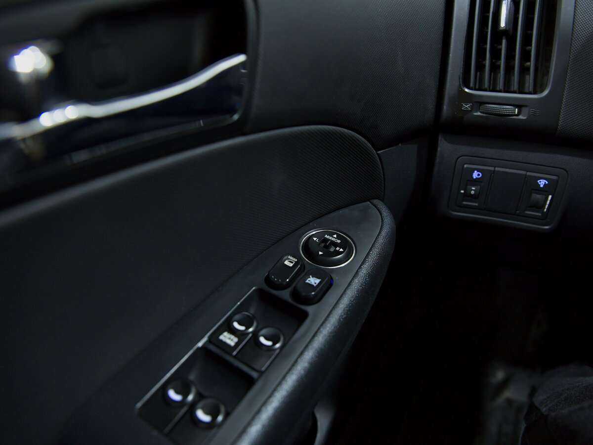 Hyundai i30 с пробегом — 2009 год. Фото: #9