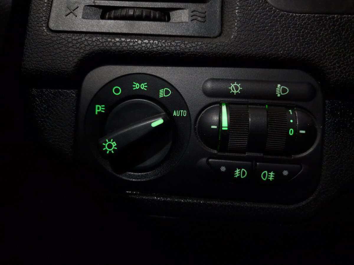 УАЗ Patriot с пробегом — 2012 год. Фото: #5