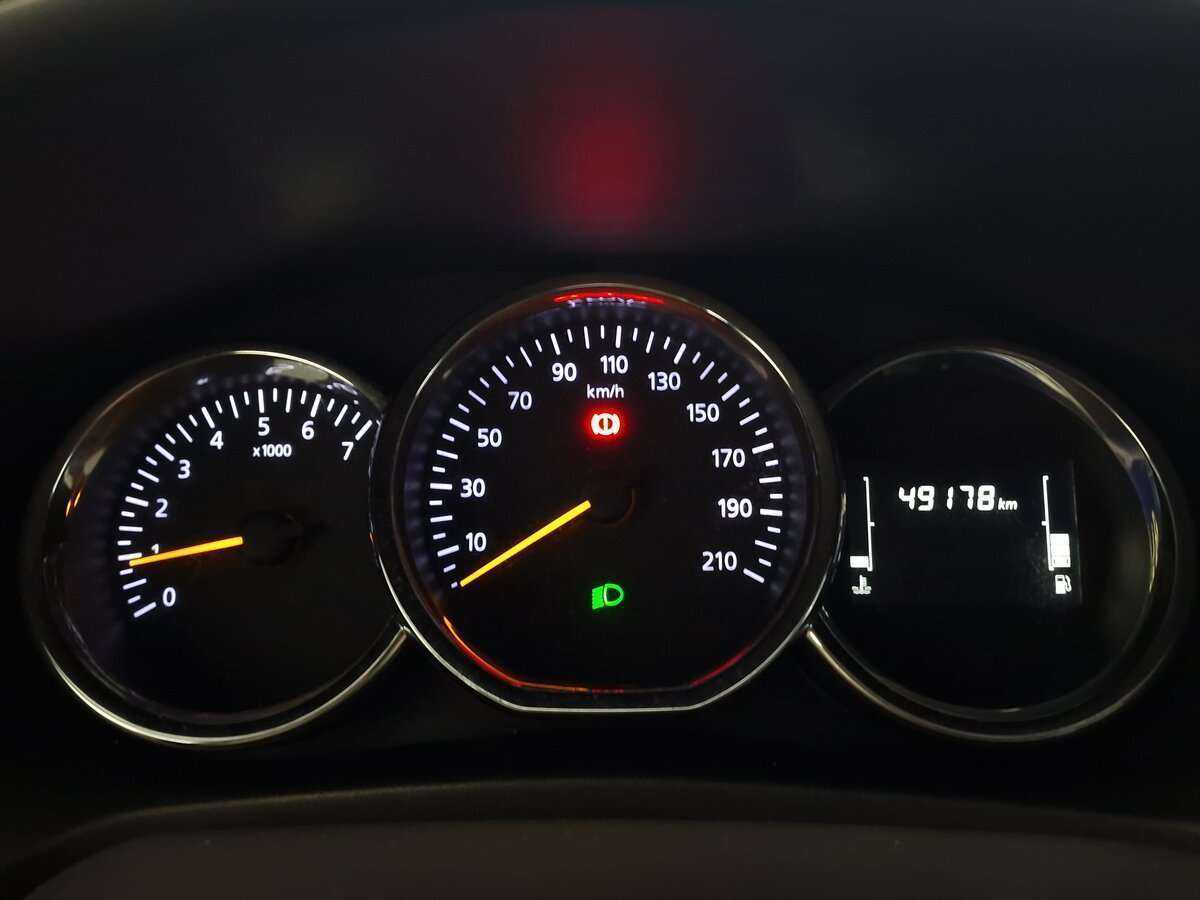 Renault Sandero с пробегом — 2019 год. Фото: #6