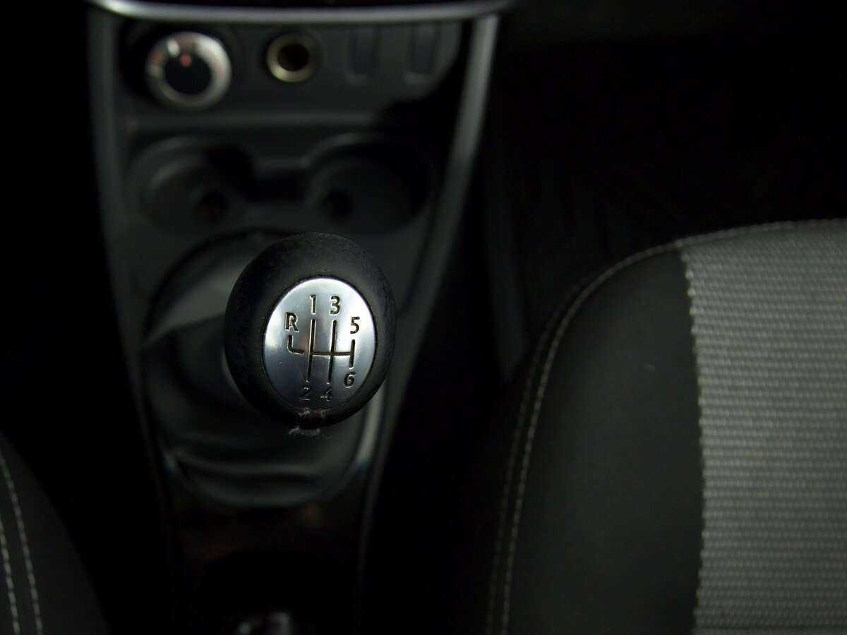 Renault Duster с пробегом — 2012 год. Фото: #12