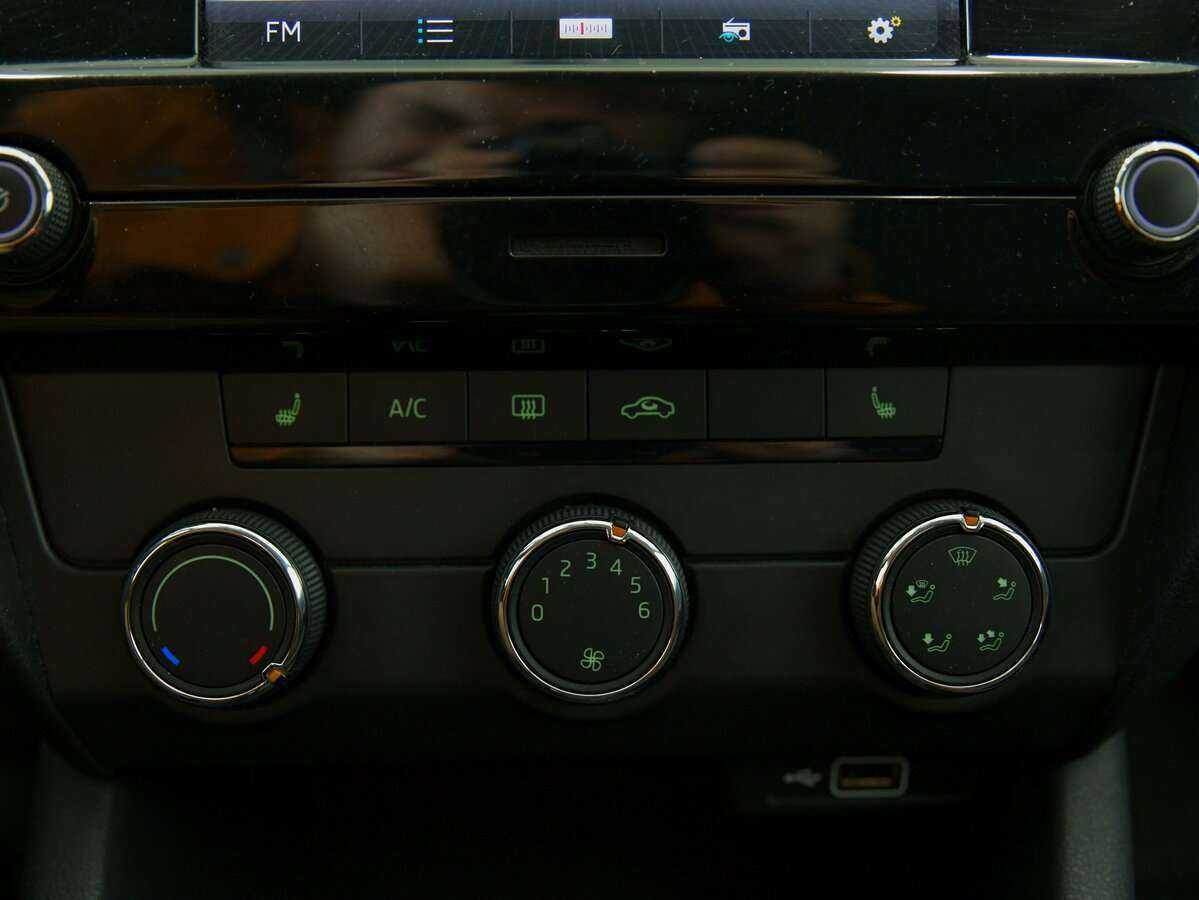 Skoda Octavia с пробегом — 2019 год. Фото: #9