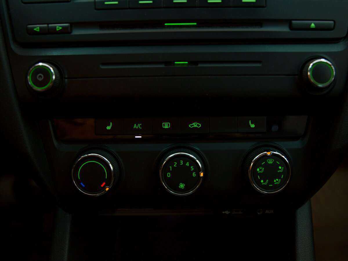 Skoda Octavia с пробегом — 2014 год. Фото: #11