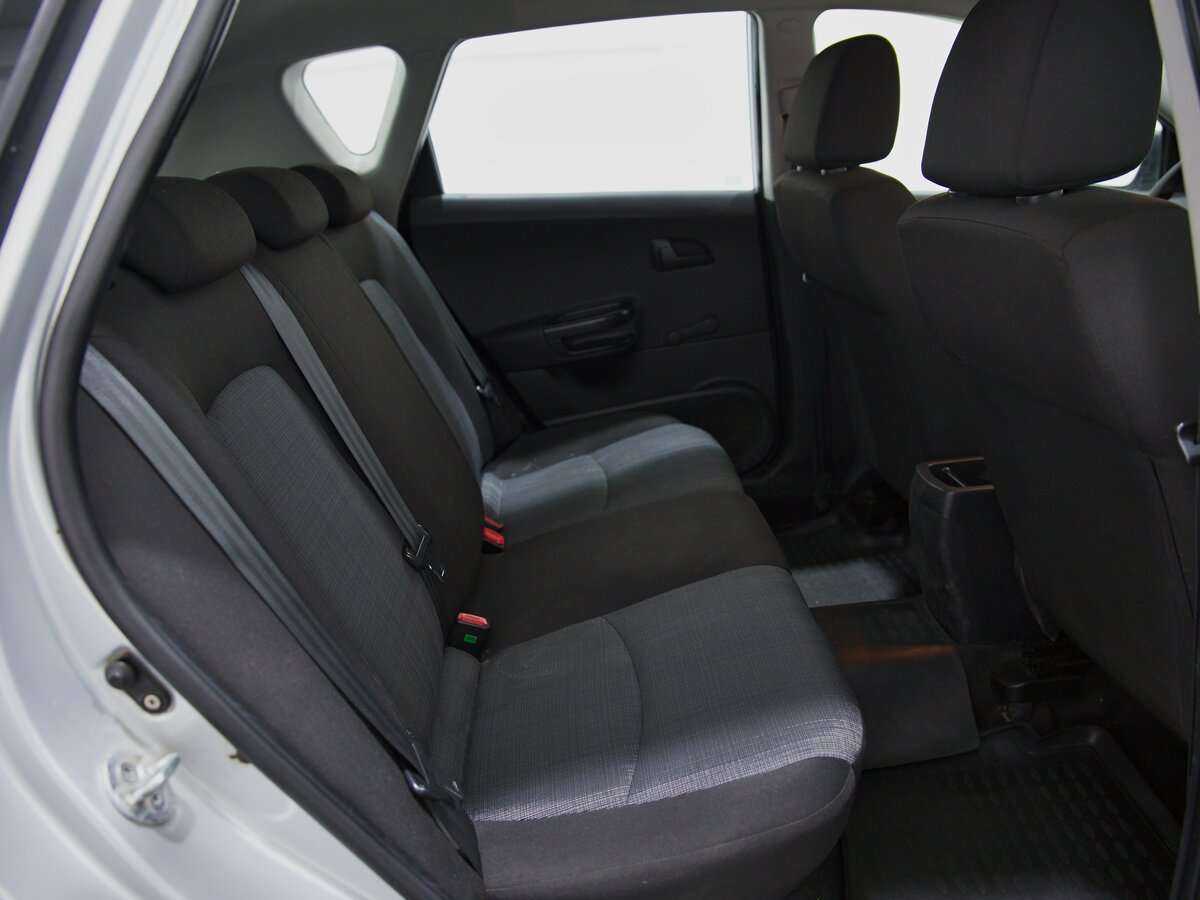 Kia Ceed с пробегом — 2011 год. Фото: #7