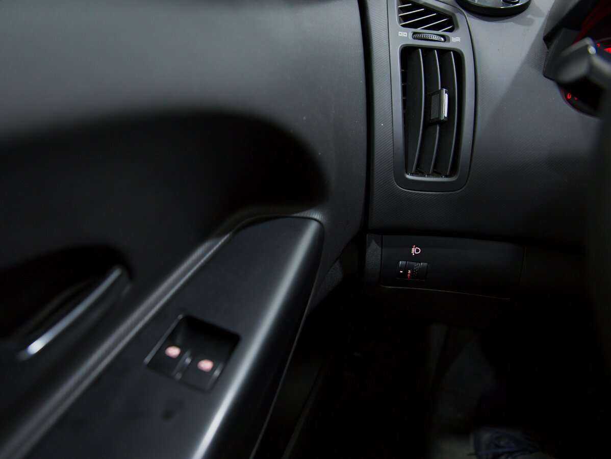 Kia Ceed с пробегом — 2011 год. Фото: #14