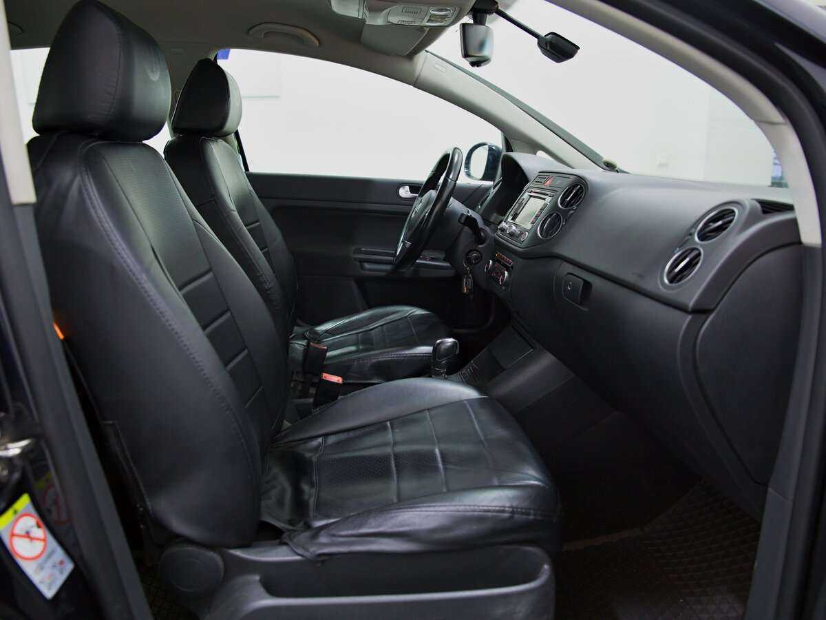 Volkswagen Golf Plus с пробегом — 2011 год. Фото: #10