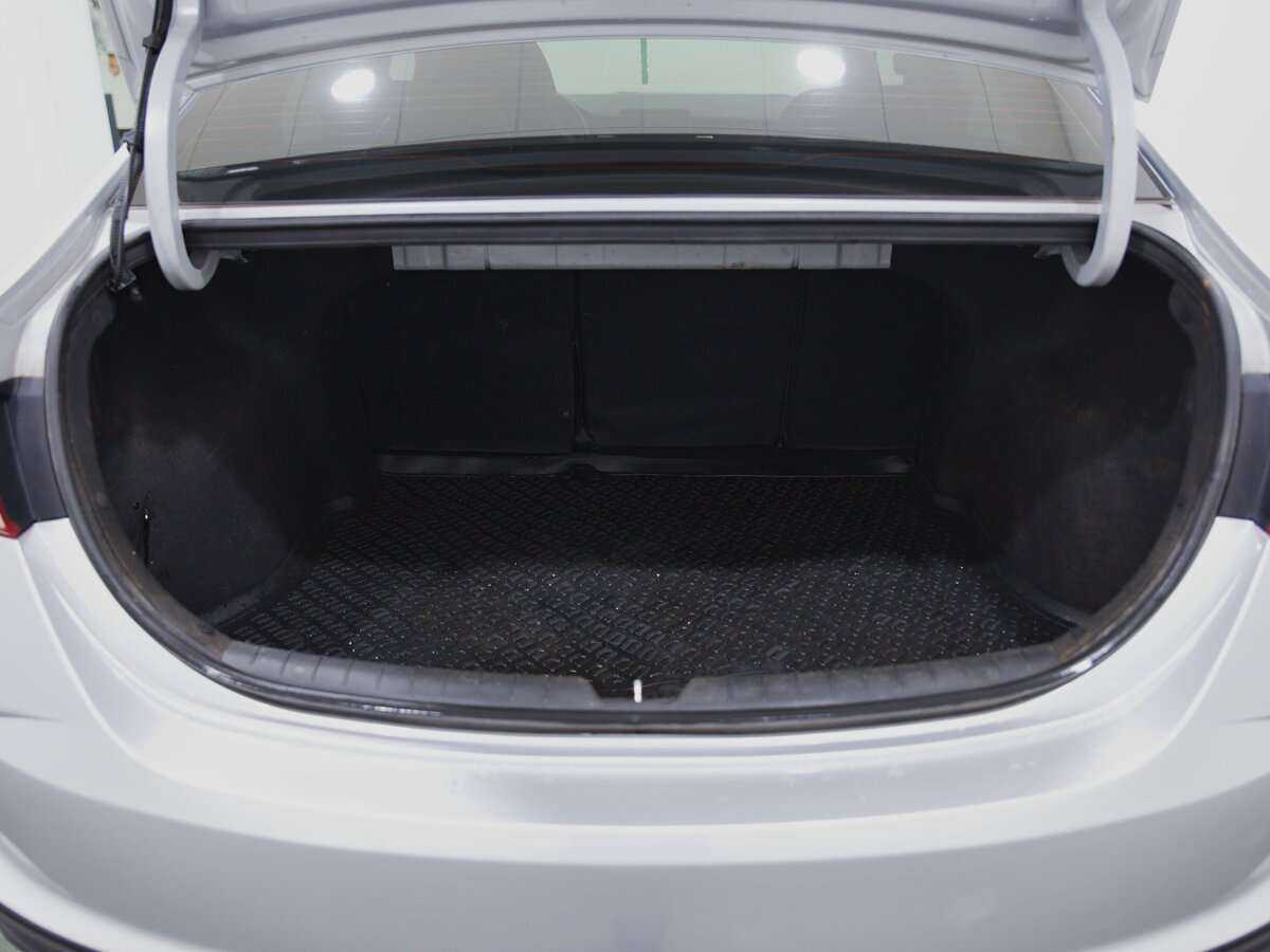 Hyundai Solaris с пробегом — 2020 год. Фото: #13