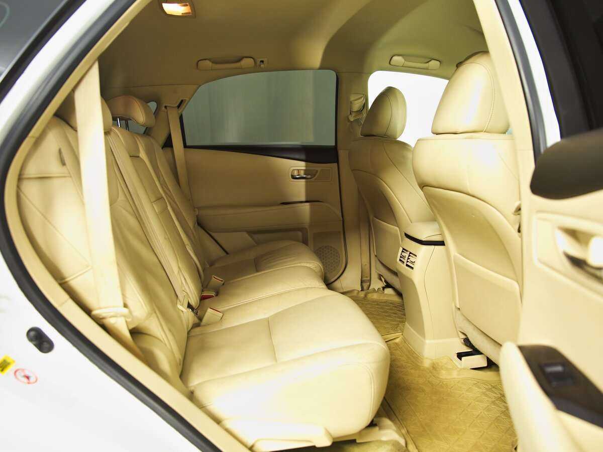 Lexus RX с пробегом — 2011 год. Фото: #15