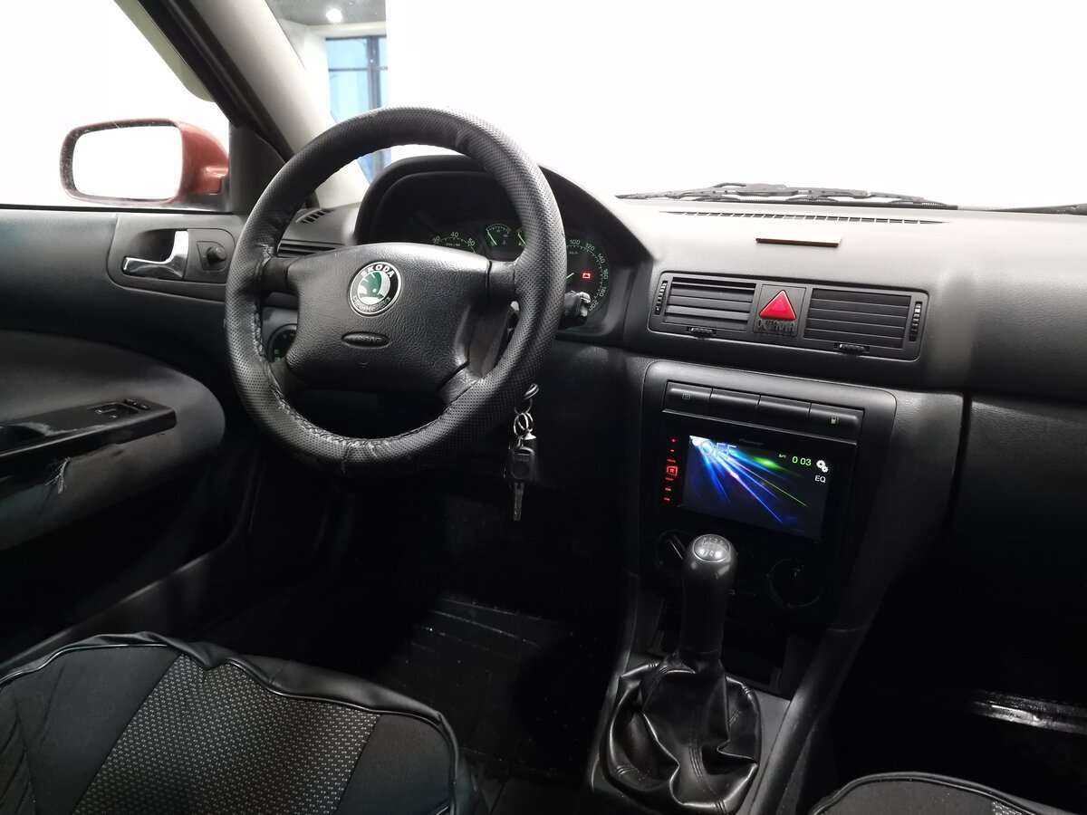 Skoda Octavia с пробегом — 2008 год. Фото: #5