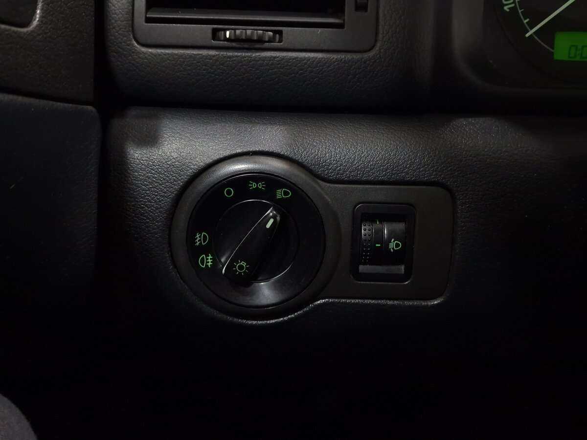 Skoda Octavia с пробегом — 2008 год. Фото: #6