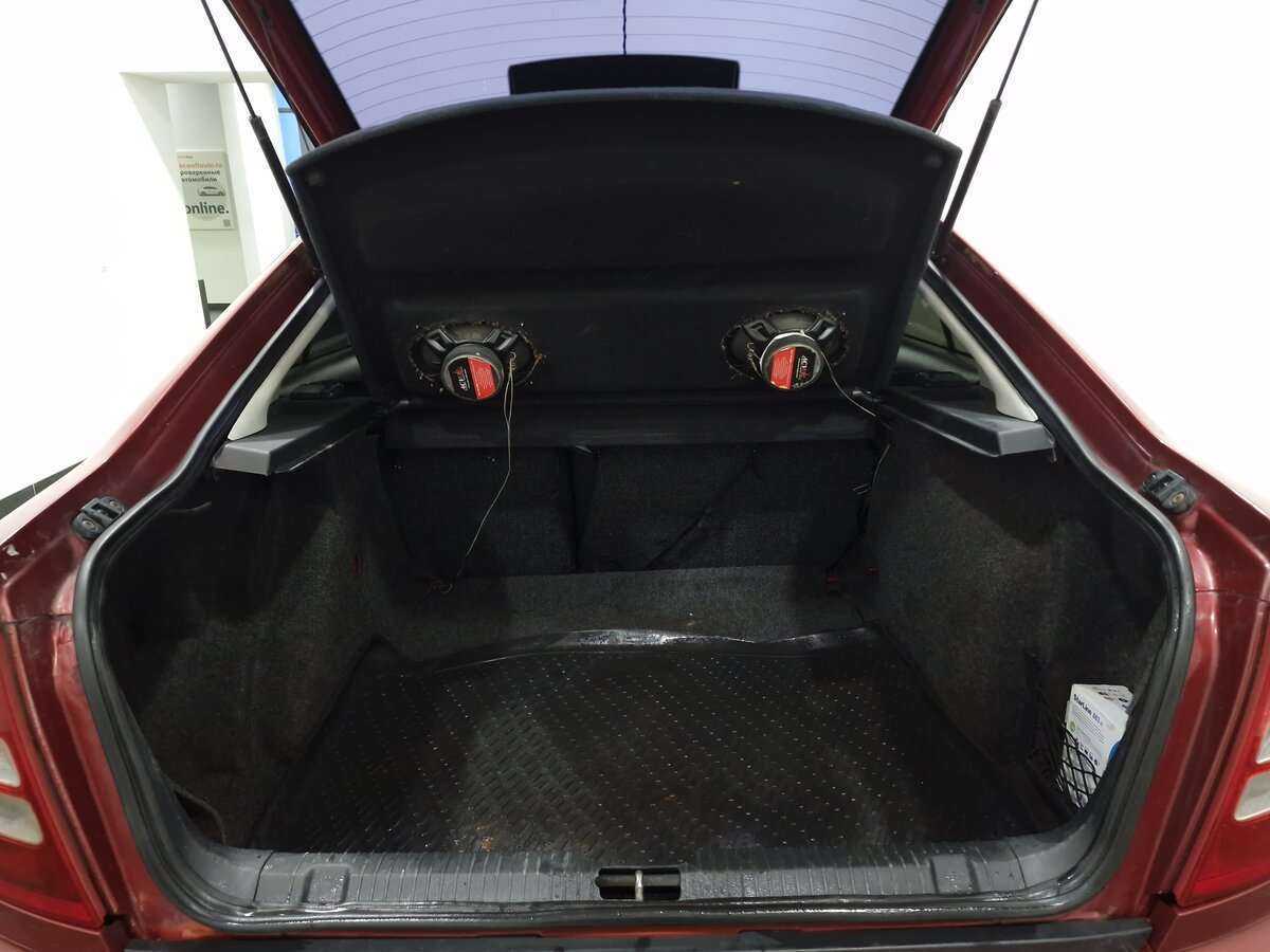 Skoda Octavia с пробегом — 2008 год. Фото: #12