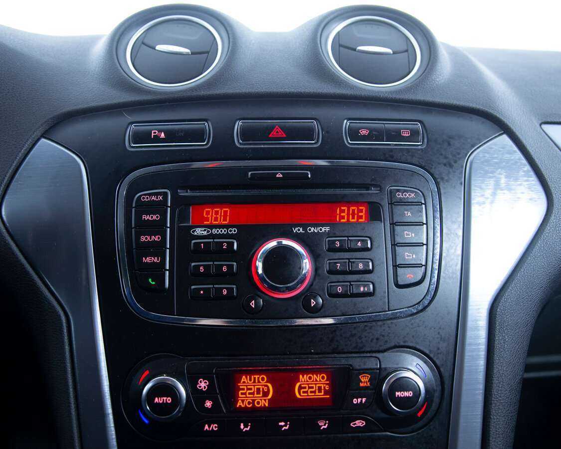 Ford Mondeo с пробегом — 2011 год. Фото: #12