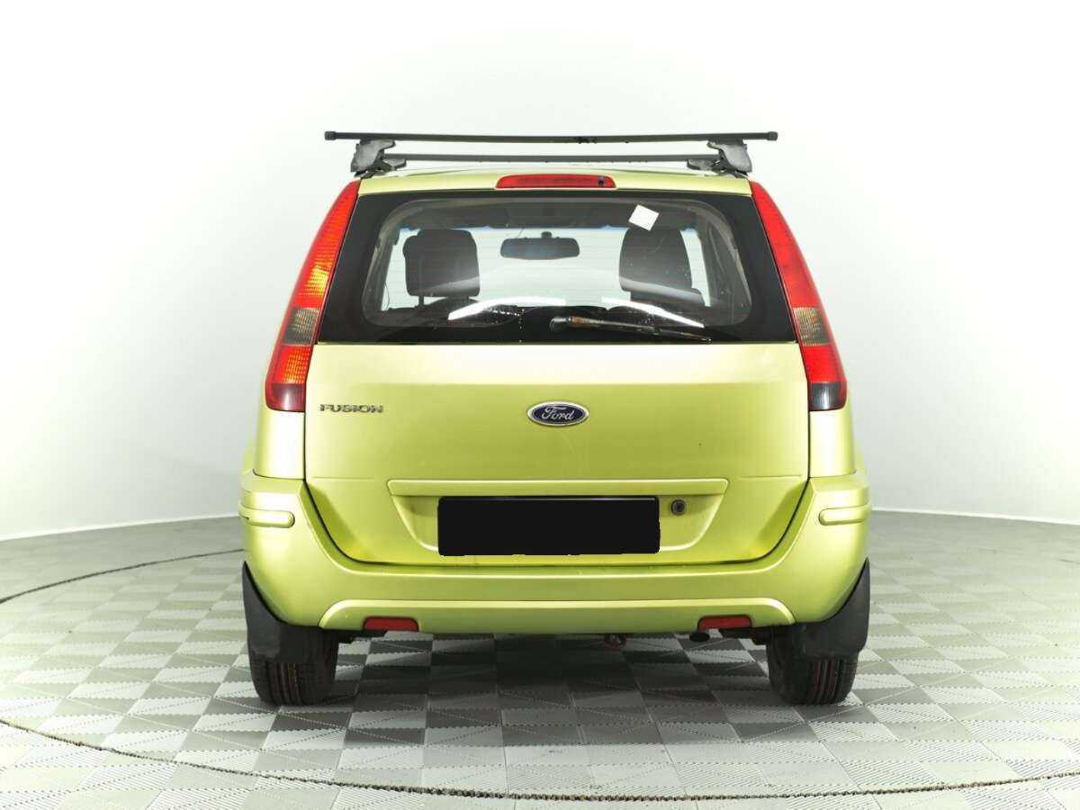 Ford Fusion с пробегом — 2005 год. Фото: #5