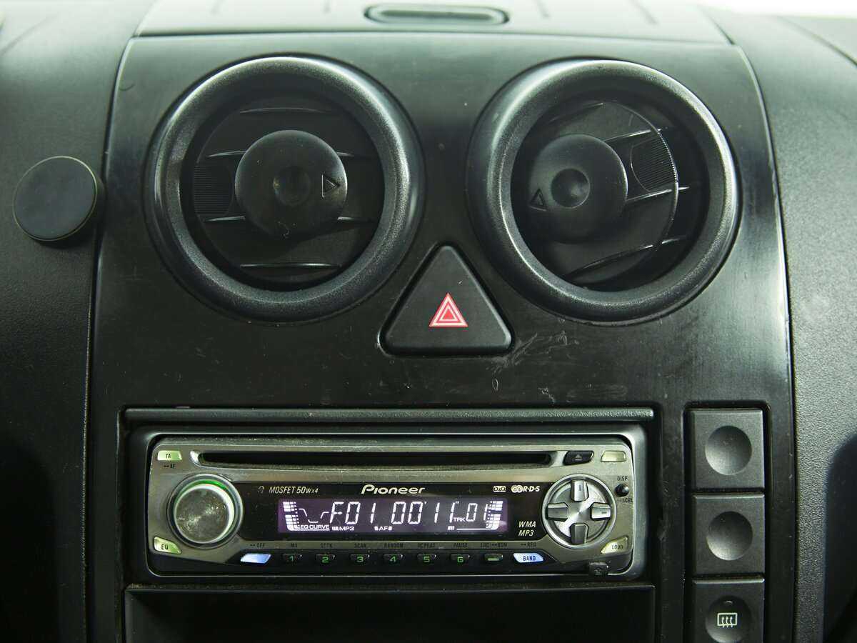 Ford Fusion с пробегом — 2005 год. Фото: #15