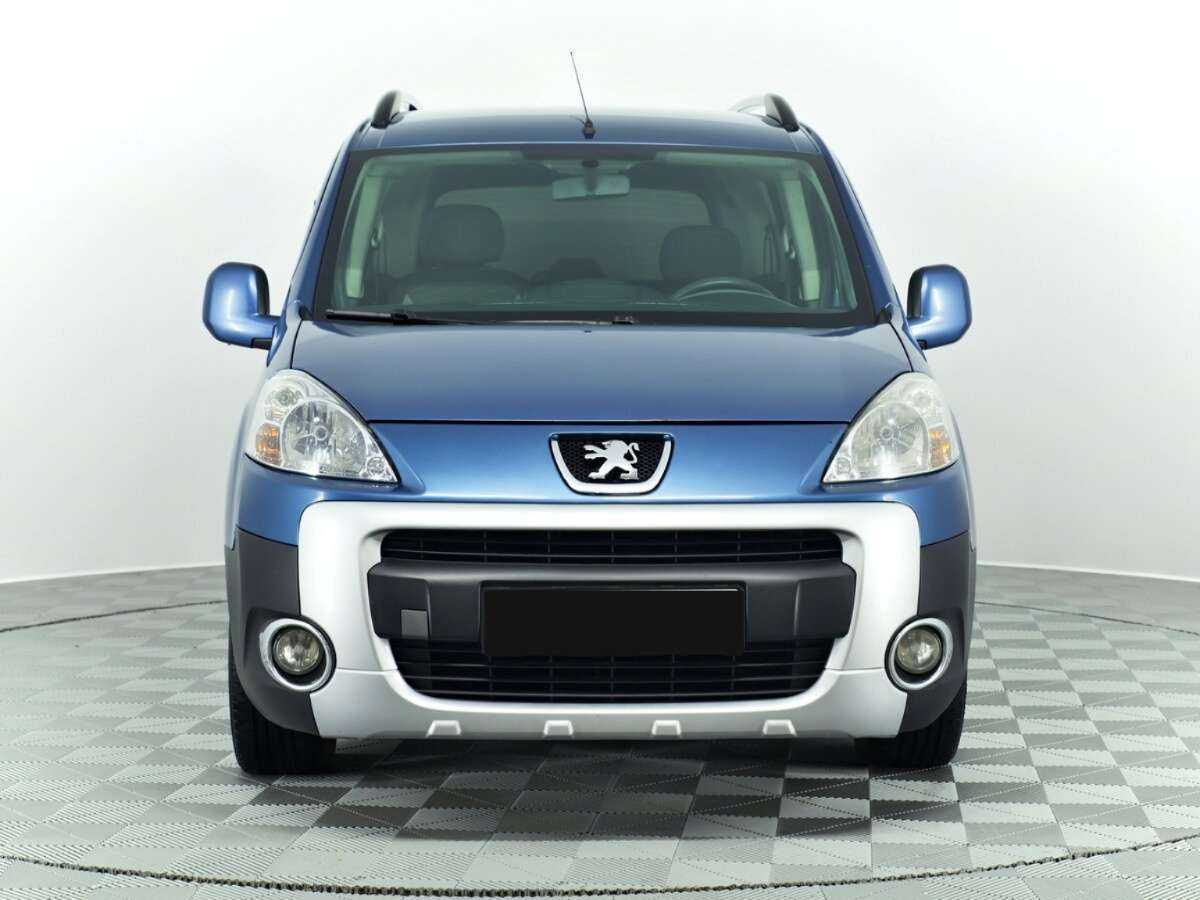 Peugeot Partner с пробегом — 2011 год. Фото: #1