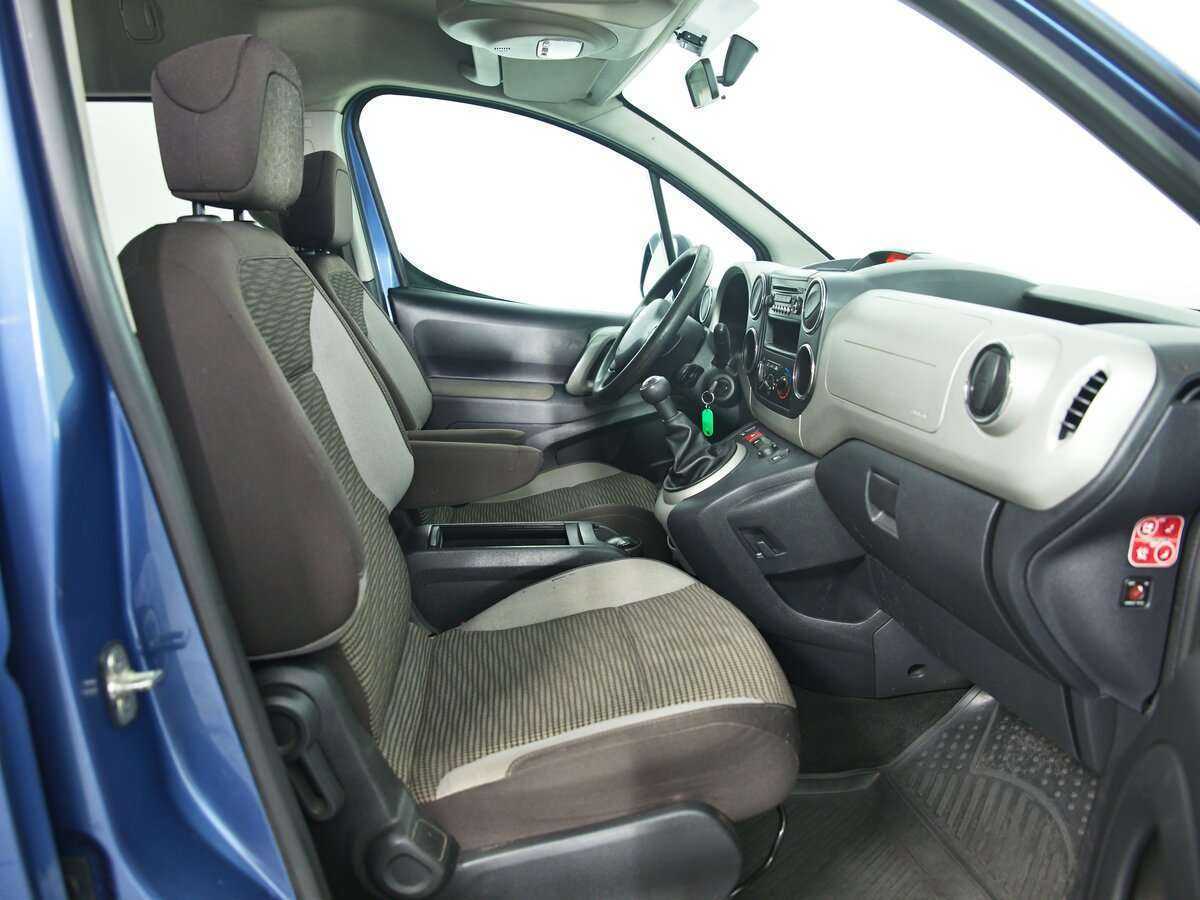 Peugeot Partner с пробегом — 2011 год. Фото: #13