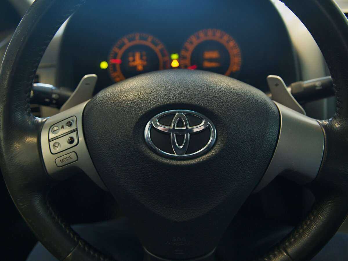 Toyota Corolla с пробегом — 2007 год. Фото: #3