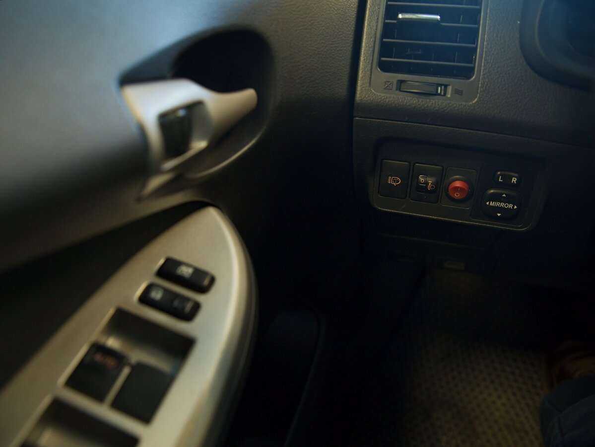 Toyota Corolla с пробегом — 2007 год. Фото: #5