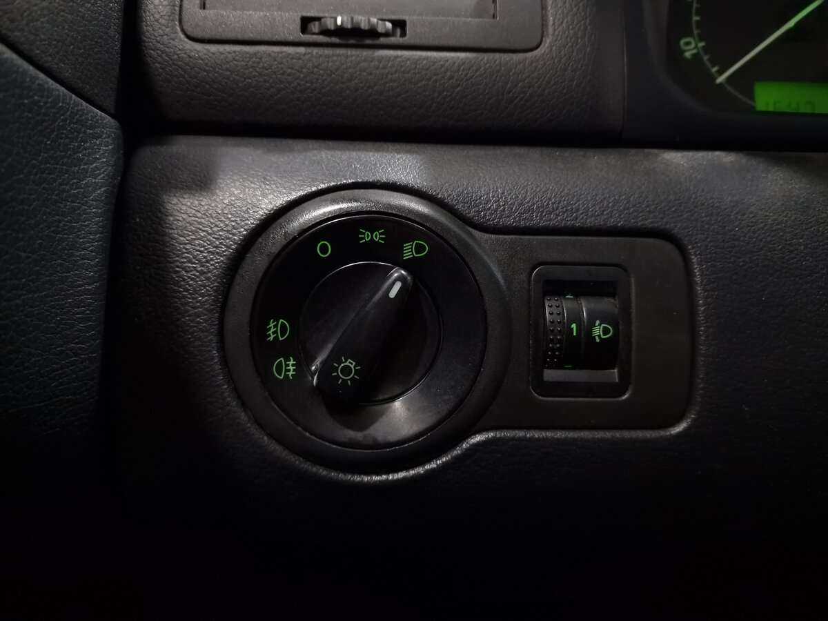 Skoda Octavia с пробегом — 2007 год. Фото: #10