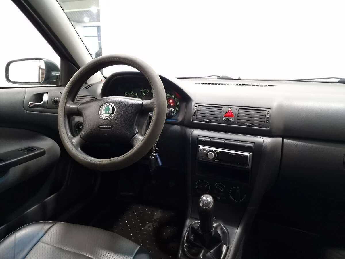 Skoda Octavia с пробегом — 2007 год. Фото: #11