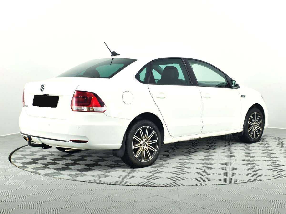 Volkswagen Polo с пробегом — 2018 год. Фото: #3