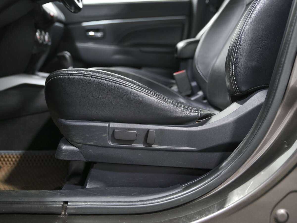 Mitsubishi ASX с пробегом — 2011 год. Фото: #14