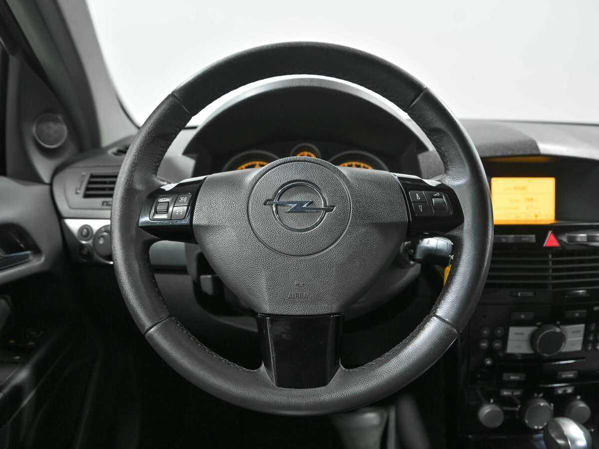 Opel Astra с пробегом — 2007 год. Фото: #7