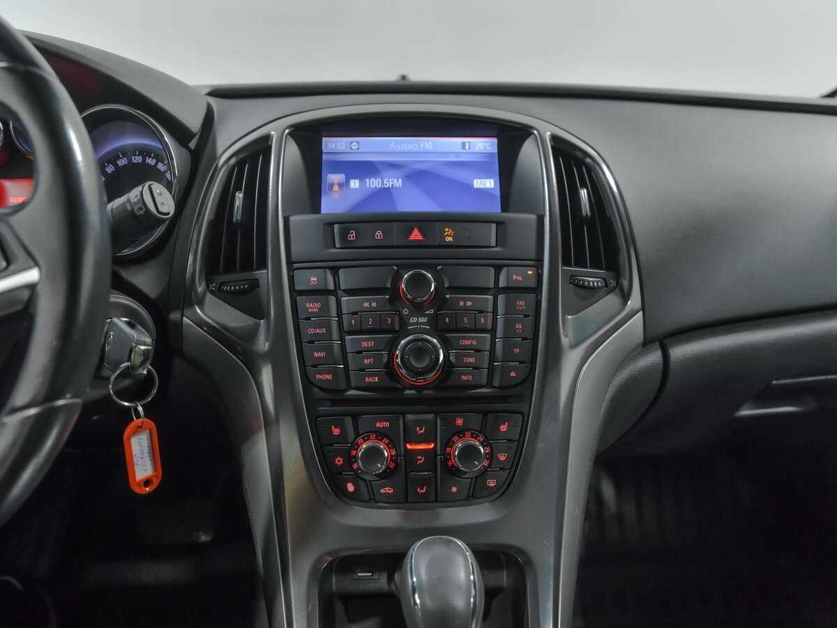 Opel Astra с пробегом — 2010 год. Фото: #8