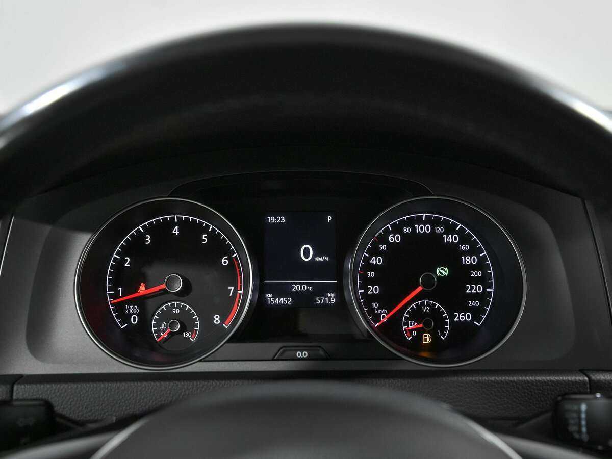 Volkswagen Golf с пробегом — 2013 год. Фото: #7