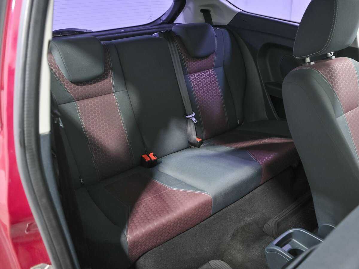 Ford Fiesta с пробегом — 2010 год. Фото: #12