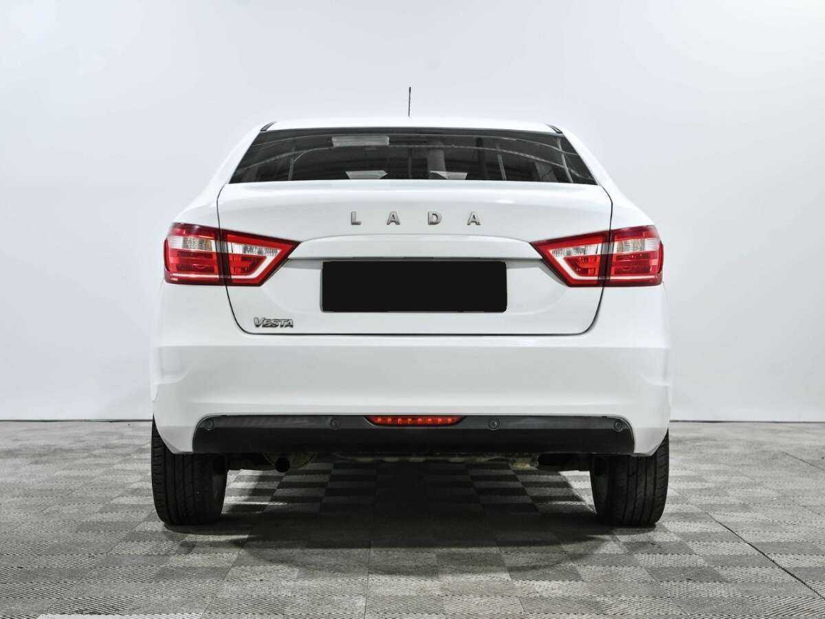 Lada (ВАЗ) Vesta с пробегом — 2018 год. Фото: #4