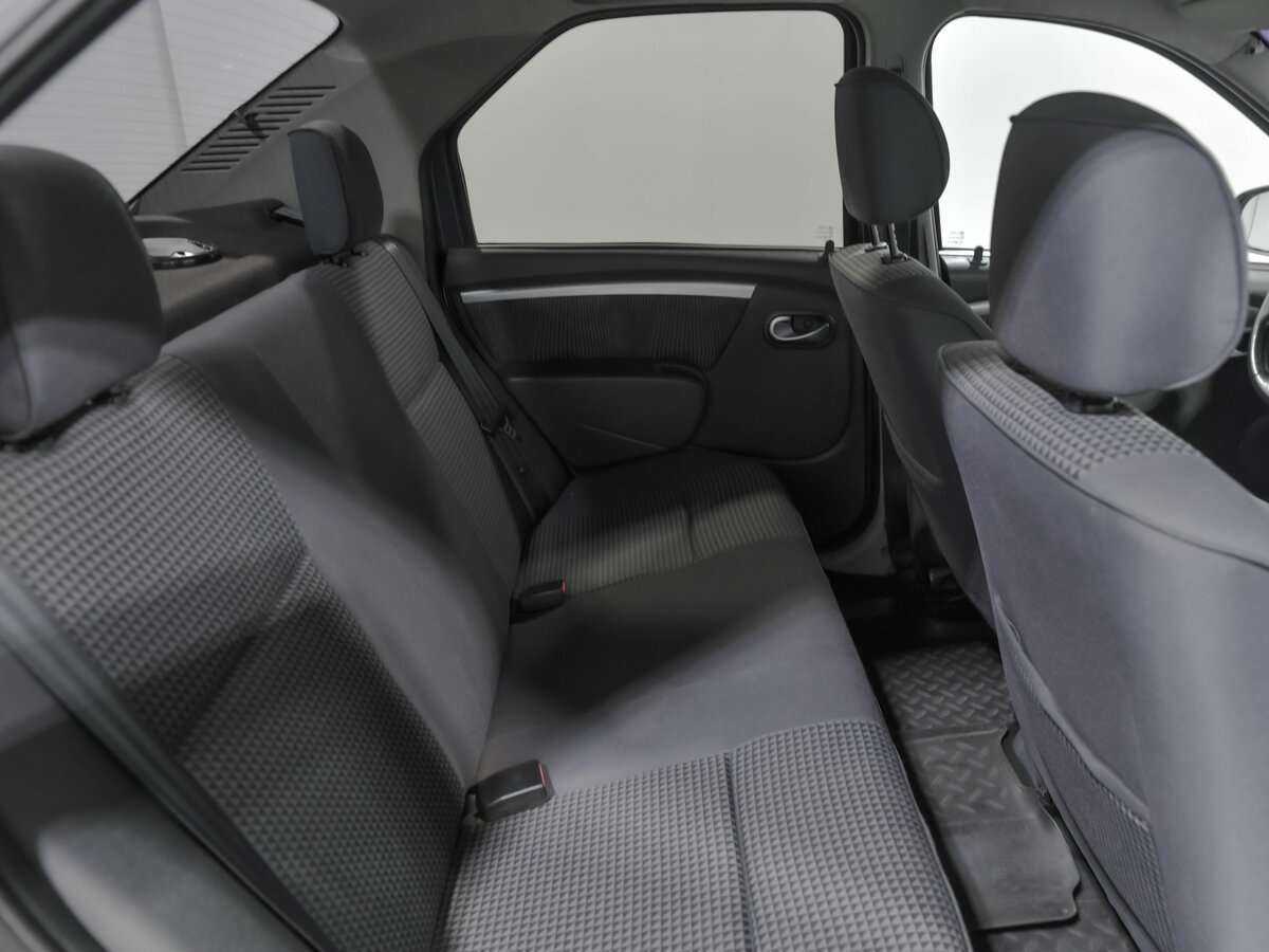 Renault Logan с пробегом — 2009 год. Фото: #10