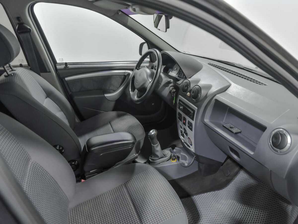 Renault Logan с пробегом — 2009 год. Фото: #11