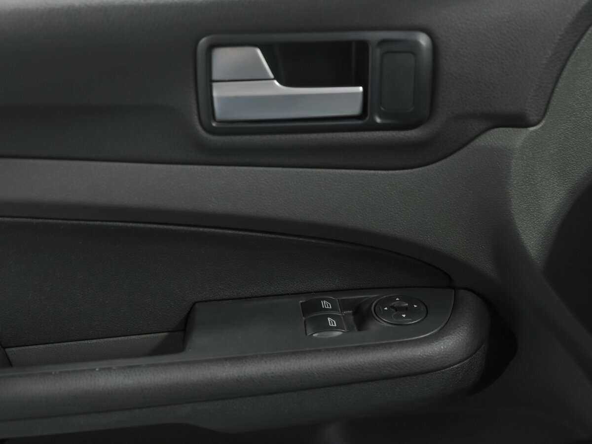 Ford Focus с пробегом — 2008 год. Фото: #10