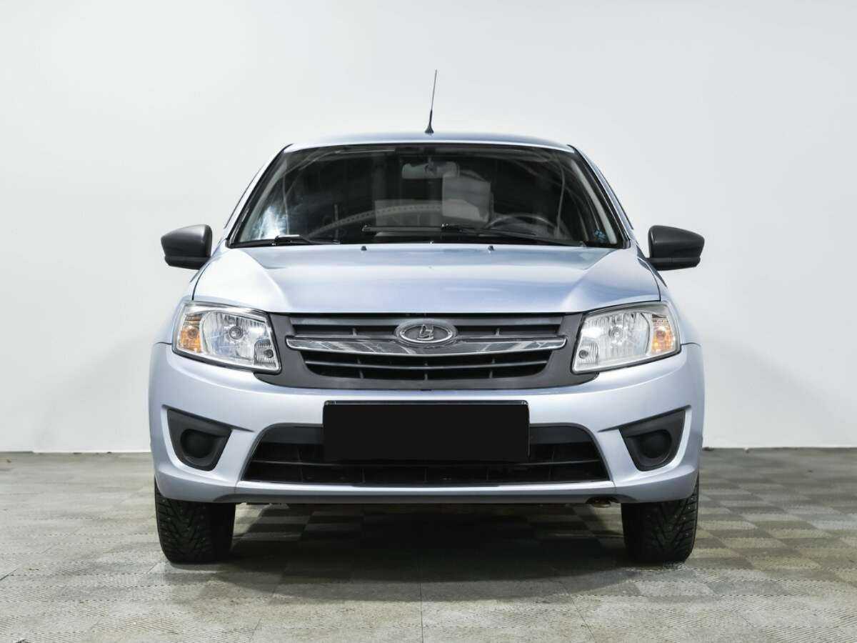 Lada (ВАЗ) Granta с пробегом — 2015 год. Фото: #1